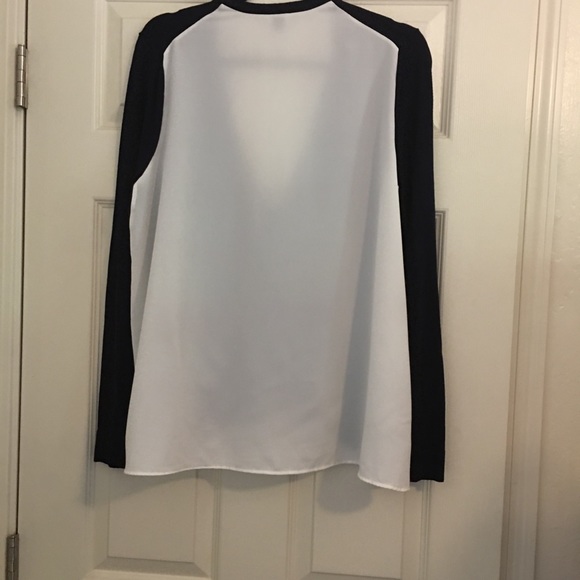 Anne Klein Navy Blue & Ivory Sweater - Picture 2 of 6